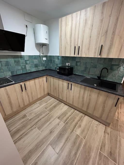 Apartamento Recien Reformado Con 5 Habitaciones Y 3 Banos Madryt Zewnętrze zdjęcie