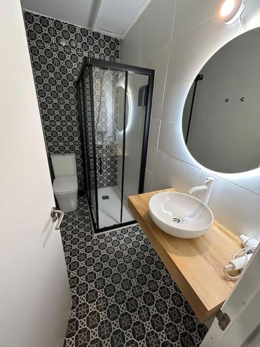 Apartamento Recien Reformado Con 5 Habitaciones Y 3 Banos Madryt Zewnętrze zdjęcie